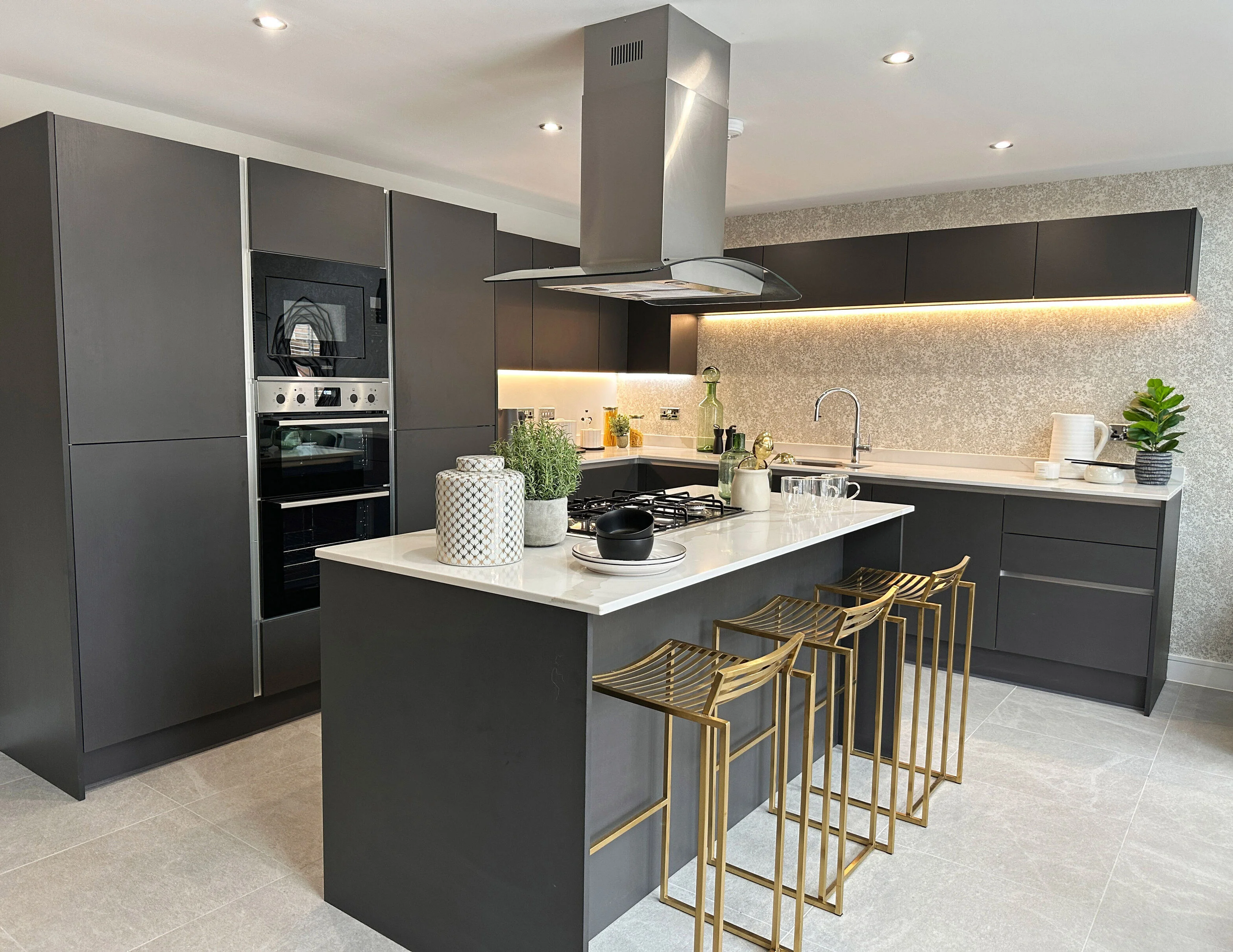 Calacatta Platinum quartz worktop